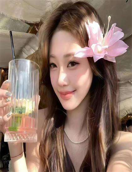 文化分析：《偏偏偏爱你》中的导演的艺术风格与视觉语言 理解作品的时代背景与文化语境